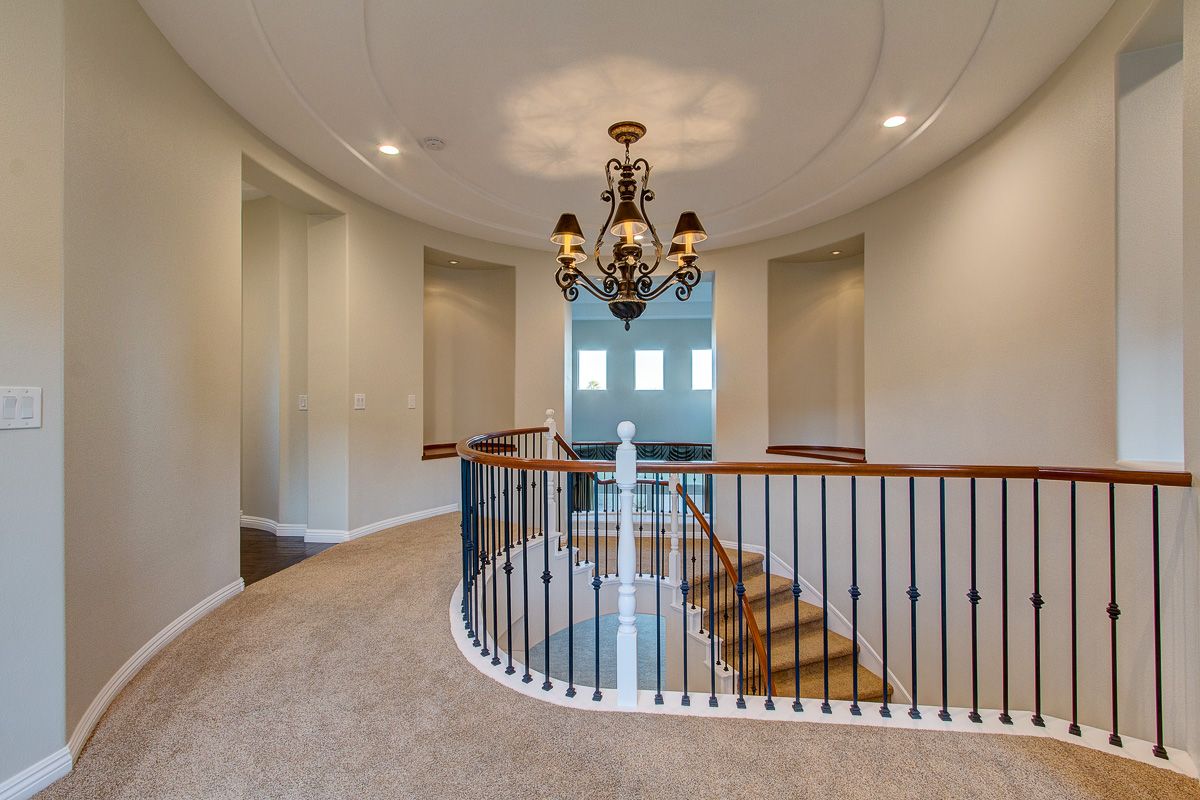 Front Entry Chanelier Front Entry Chanelier